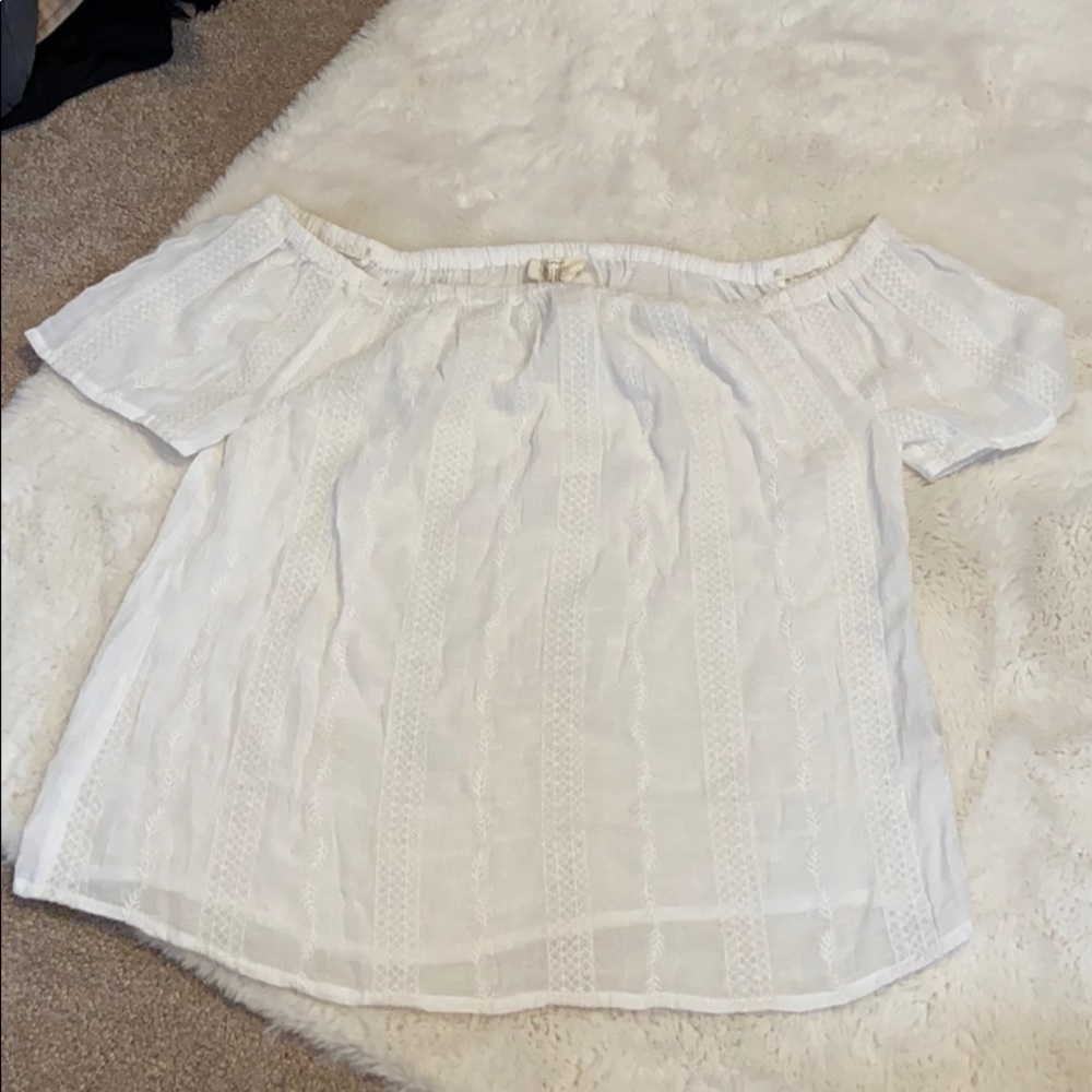 Off the Shoulder Top - Picture 2 of 3